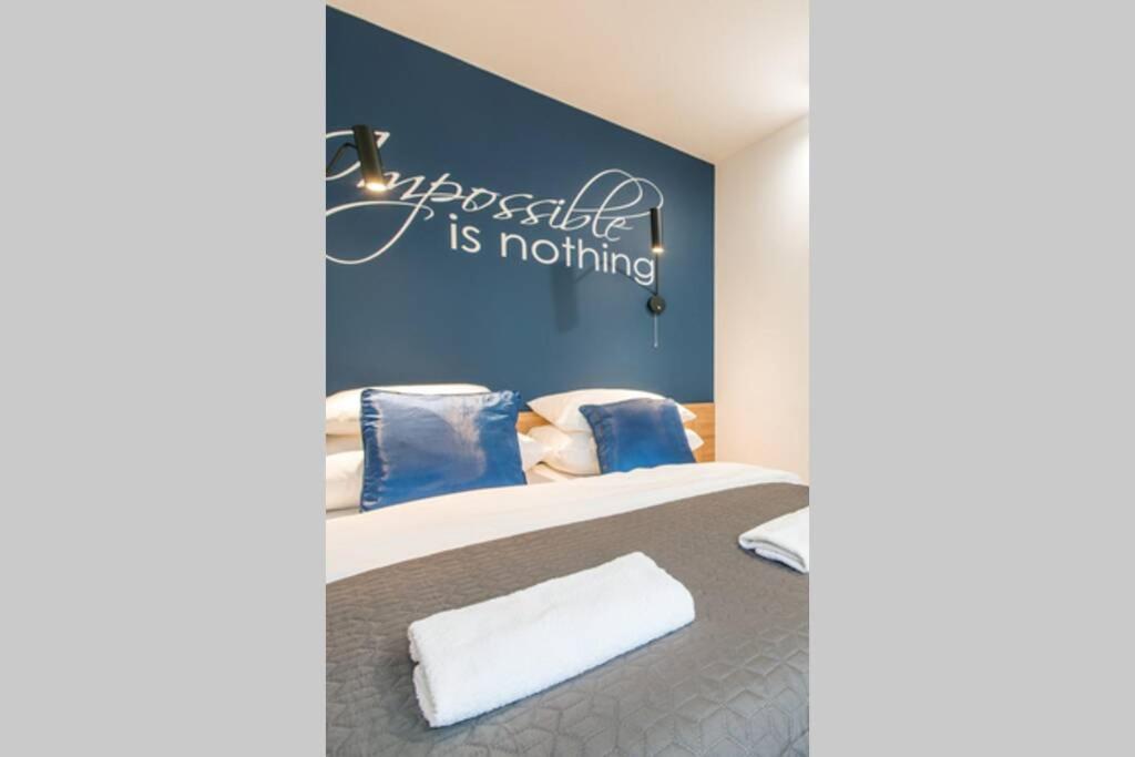 Rondo Onz P&O Serviced Apartments Varsó Kültér fotó