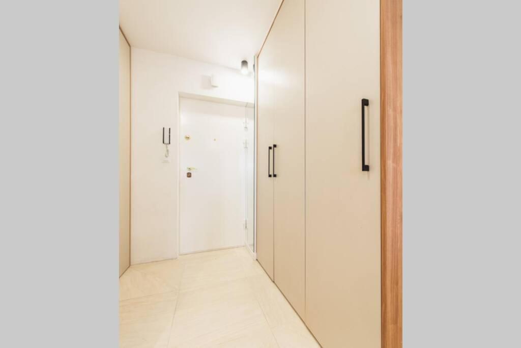 Rondo Onz P&O Serviced Apartments Varsó Kültér fotó